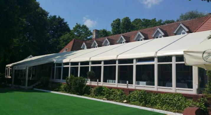 Case Study: Hala namiotowa jako taras restauracyjny – realizacja dla Meridian's Restauracja