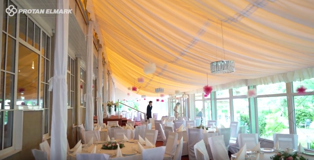 dla Meridian's Restaurant